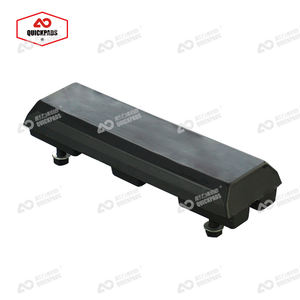 แผ่นยางรองรางรถก่อสร้าง <span class=keywords><strong>Bitelli</strong></span> BB651C ขนาด 300 มม. สำหรับเครื่องปูยางมะตอย ได้รับการรับรองมาตรฐาน ISO9001 รับประกัน 1 ปี - Product Image 2