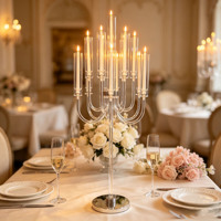 Candélabre moderne en verre transparent de haute qualité à 5 bras avec chaîne en cristal, élégant centre de table pour mariage, décoration porte-bougie