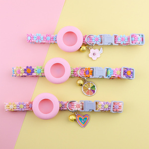 <span class=keywords><strong>2023</strong></span> nueva llegada Ins <span class=keywords><strong>Airtag</strong></span> perro gato Collar colorido encaje Floral patrón con campana personalizada para cachorro y gatito - Product Image 1