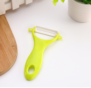 Éplucheur multifonction créatif en céramique pour fruits et légumes, outil de cuisine domestique, couteau éplucheur en plastique pour pommes et pommes de terre - Product Image 5