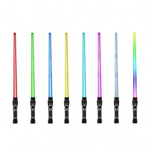 Sable de luz telescópico de alto rendimiento con inducción de cambio de color, espada láser de siete colores con LED intermitente, juguete dos en uno - Product Image 5