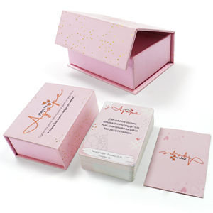Boîte magnétique rose personnalisée avec impression de cartes de jeu, jeu de cartes pour adultes et couples, design de logo pour vous - Product Image 5