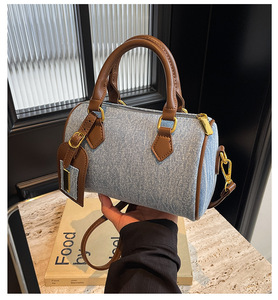 <span class=keywords><strong>Borse</strong></span> e Borsette Casual da Donna in Vendita, Design Leggero e Portatile a Forma di Cuscino per Ragazze, Materiale Denim - Product Image 4
