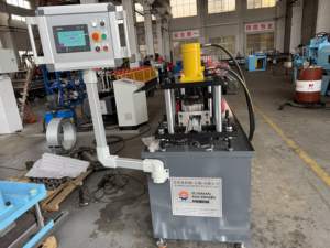 Роликовые жалюзи в европейском стиле, машина для Формовки Профилей гаражных ворот, оцинкованная металлическая рулонная машина для формовки рулонов - Product Image 3