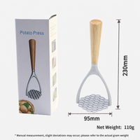 Alat penumbuk kentang, alat dapur Manual Stainless Steel penumbuk kentang dengan pegangan kayu untuk memotong sayuran dan buah