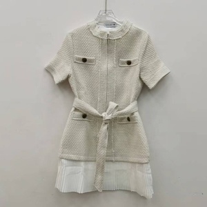 OUDINA <span class=keywords><strong>Abito</strong></span> Midi in <span class=keywords><strong>Tweed</strong></span> Personalizzato all'Ingrosso con Elegante Collo Tondo, Cerniera e Pieghe per Donne - Product Image 1