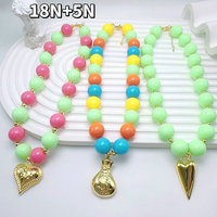 Collier pendentif en acrylique CH-LHN2021 avec motifs croix/tortue/dollar, perles rondes en acrylique, vente en gros, collier tendance pour femme