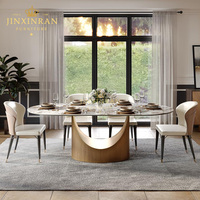 Moderner Luxus-Esstisch aus Sinterstein mit ovaler Marmoroptik und Goldadern, Säulenfuß, 6-Sitzer Esszimmer-Set für Zuhause und Hotel