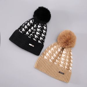 Bonnet unisexe jacquard à <span class=keywords><strong>pompon</strong></span>, motif écossais, tricoté, chaud pour l'hiver - Product Image 3