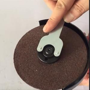 เครื่องเจียรมุมไร้สาย Uptop ขนาด 115 มม. 200 วัตต์ มอเตอร์แบบแปรงถ่าน ดีไซน์กะทัดรัด ใช้พลังงานแบตเตอรี่ ความเร็วสูง 8500 รอบต่อนาที สำหรับงานอุตสาหกรรม - Product Image 3