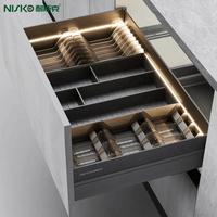 Panier coulissant en aluminium pour armoires de cuisine Porte-vaisselle à lumière LED et panier à tiroir de rangement