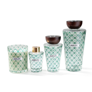 AIKUN Unique Design Green Luxury Soy Wax Aromatherapy <b>Gift</b> Set Reed Diffuser Scented <b>Candle</b> Box Set for Holiday <b>Wedding</b> - Product Image 3