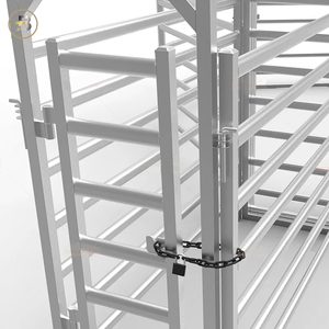 Fabricación de Paneles Portátiles de Aluminio para Cercas de Granja con Remachado y Soldadura de Metal, Paneles Blancos Anti-Escalada para Caballos - Product Image 5