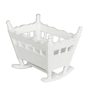 Maison de <span class=keywords><strong>poupée</strong></span> Miniature 1:12 meubles de <span class=keywords><strong>poupée</strong></span> en <span class=keywords><strong>bois</strong></span> jouets bébé <span class=keywords><strong>berceau</strong></span> meubles - Product Image 1
