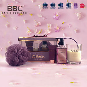 Coffret cadeau BBC Taaffetite Bath Collection <span class=keywords><strong>Ultra</strong></span> <span class=keywords><strong>Violet</strong></span> pour femmes avec bougie et accessoires - Product Image 2