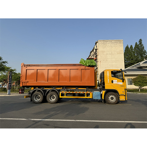 Camion compacteur à benne basculante ISUZU GIGA, camion à ordures à bras hydraulique, benne basculante 20 tonnes, système de levage par crochet - Product Image 4