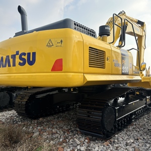Excavatrice sur chenilles Komatsu PC300 d'occasion, 30 tonnes, pelle hydraulique lourde, moteur Cummins, pompe à engrenages, faible nombre d'heures de travail - Product Image 2