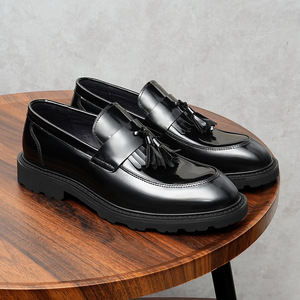 Chaussures en cuir pour hommes, fabriquées à la main, de haute qualité, en cuir de vache véritable - idéales pour les mariages formels et les tenues formelles d'été, style Oxford. - Product Image 4