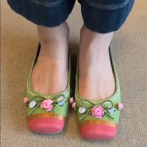 Factory Wholesale Handmade Green Satin Flower Ballet <b>Flats</b> - Toe <b>Cap</b> Lace Trim Casual Daily Women's Shoes - Product Image 2