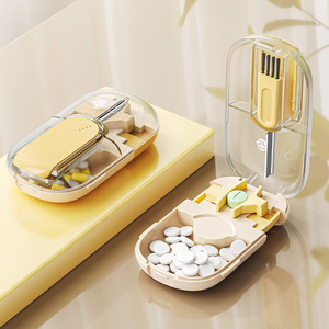 NBBLUESKY Wholesale Portable Pill Cutter and Splitter Promotional Plastic Tablet Medicine Cutter Practical Pill Storage Case