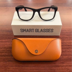 Gafas Inteligentes con IA <span class=keywords><strong>de</strong></span> Alta Calidad, MT5 ULTRA, Activación por Voz, Traducción Inteligente, Cámara <span class=keywords><strong>de</strong></span> 8MP, IPX-5, Caja <span class=keywords><strong>de</strong></span> Carga Magnética, Llamadas - Product Image 1