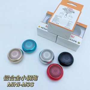 ลำโพงบลูทูธพร้อมสายคล้องอะลูมิเนียมอัลลอยด์แบบพกพาลำโพงสำหรับกลางแจ้งขนาดเล็กล็อ<span class=keywords><strong>ค</strong></span>และสเปรย์<span class=keywords><strong>โหลด</strong></span>ได้ - Product Image 3