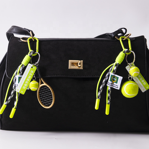 Llavero de tenis de PU ecológico de alta gama Serie MIU, pequeño regalo, colgante para bolsa deportiva de fábrica, accesorio de mosquetón con cuerda trenzada y bola - Product Image 1