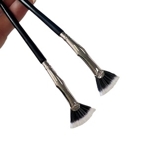 Pennello a ventaglio OEM Mini Angel per la pulizia delle extension ciglia, pennello piatto piegato per mascara e extension ciglia - Product Image 6