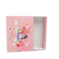 Excellente boîte de transport en carton ondulé rose Recyclable pour vêtements, sacs en papier