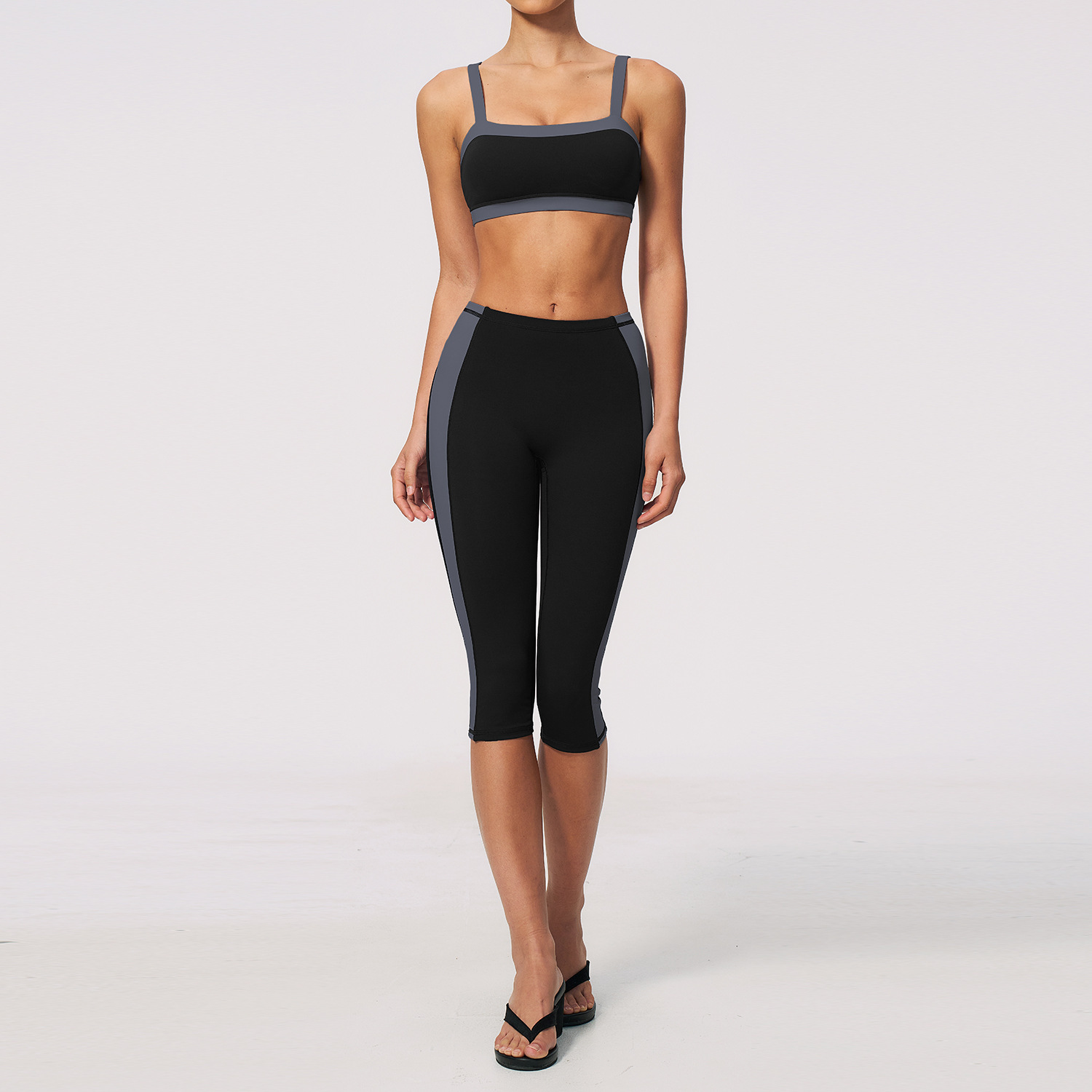 Color-Block Activewear Set (2567): side profile showing stretch, rise and leg-opening fit