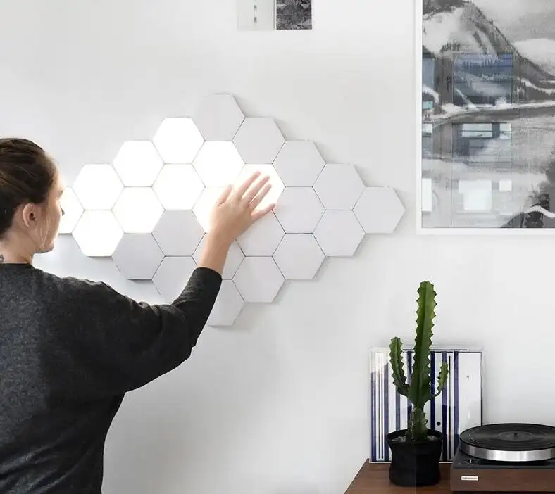 Kreative Smart Abnehmbare Sechseckigen Wand Lampe Quantum Modulare Touch Hexagon Geometrie Spleißen Hex Honeycomb Weiß LED Nacht Licht