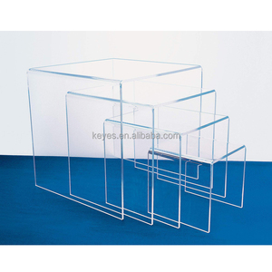 Présentoir de gâteau en acrylique blanc à 5 faces pour les célébrations de mariage - Product Image 1