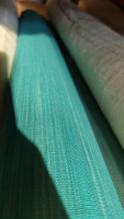 Tissu en fibre Buntal teint en matériau de chapellerie de haute qualité de 90 cm pour des conceptions de chapeaux créatives