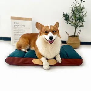 Matelas de luxe pour animaux de compagnie en cuir écologique recyclé de fabrication personnalisée de marque avec logo personnalisé coussin pour animaux de compagnie lit pour chien en mousse souple imperméable