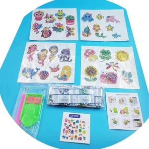 4 hojas 30 pegatinas de pintura de diamantes de diseño 5D DIY Kits de pegatinas de gemas de pintura de diamantes, pegatinas de puntos de diamantes <span class=keywords><strong>para</strong></span> niños - Product Image 4