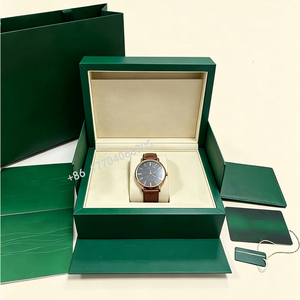 Caja de reloj de piel sintética verde al por mayor, juego completo con interior de terciopelo, embalaje individual para reloj con folleto y etiquetas para boutique de relojes - Product Image 4
