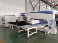 Fabricante Chino de Máquinas Punzonadoras CNC para la Industria de Chapa Metálica