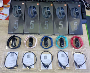 2024 nuovo ultimo orologio intelligente in silicone per il Fitness e il Fitness con Display a colori M5 braccialetto intelligente per orologi da Fitness - Product Image 4