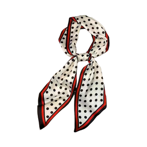 Écharpe élégante en polyester pour femme 2025 avec lettres imprimées numériquement, motif de nœud papillon dessiné à la main et bandeau d'été - Product Image 1