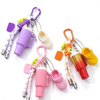 Porte-clés en gros mignon en forme de mini bouteille d'alcool, pendentif en acrylique PVC imitation whisky, vin, bière, breloque de sac, cadeau
