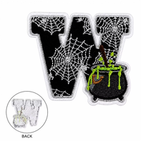 Écusson brodé certifié OEKO-TEX pour Halloween, motif lettre W, sorcière, chaudron, toile d'araignée, thermocollant, auto-agrippant pour chapeaux, sacs et vêtements