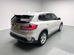 2026 <span class=keywords><strong>IX1</strong></span> EDrive25L X Design Package SUV Eléctrico Usado, EV Premium de Distancia Entre Ejes Larga, Bien Mantenido, Stock Disponible - Product Image 4