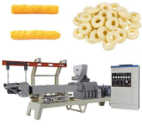 Complete productielijn voor tarwe-snacks en roomgevulde rijstpuffjes, inclusief een tweeschroefsextrusie-machine