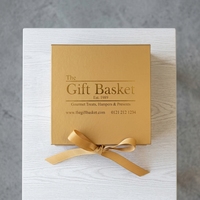 Boîte cadeau pliable haut de gamme en carton recyclé écologique avec ruban et design protecteur en feuille d'or
