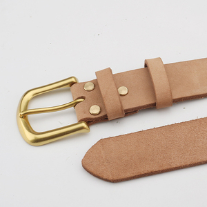 Cinturón Minimalista de Cuero Genuino de Vaca Curtido Vegetalmente, Cinturón de Cuero Crudo para Jeans con Hebilla Resistente para Hombre - Product Image 5