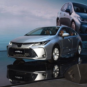 Autos Chinos Baratos al Por Mayor, <span class=keywords><strong>Precio</strong></span> 2025 2024, <span class=keywords><strong>TOYOTA</strong></span> <span class=keywords><strong>COROLLA</strong></span> Híbrido, Autos de Gasolina, 4 Asientos, 5 Puertas, Sedán en Stock - Product Image 1