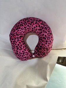 JY bantal perjalanan grosir murah Logo kustom untuk bantal leher perjalanan yang dipersonalisasi untuk tidur di pesawat - Product Image 6