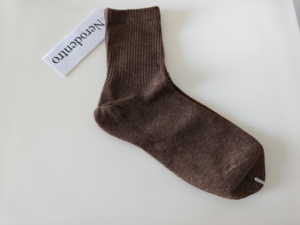 Calcetines de Algodón de Punto Unisex Nerodentro ODM para Primavera, Casuales, Premium, Transpirables, Cómodos para Uso Diario - Product Image 2