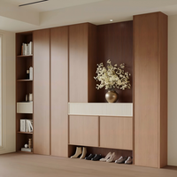 Meuble à chaussures moderne sur mesure avec compartiment séparé pour outils de nettoyage de chaussures, pour l'entrée familiale, brosse à chaussures et entretien quotidien