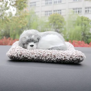 Car Dashboard Decoration Ornaments Plush + Activated Carbon Simulation Dog 30*20センチメートルSize Cute Dog Car Ornaments